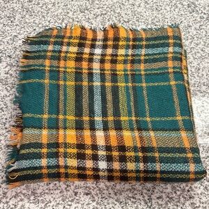 NWOT Green, Yellow, and Brown Plaid Blanket Scarf